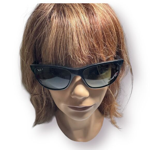 Ray-Ban RB4184‎ Wayfarer Black Polarized G-15 Grey/Green Sunglass 601/9A - Picture 11 of 12